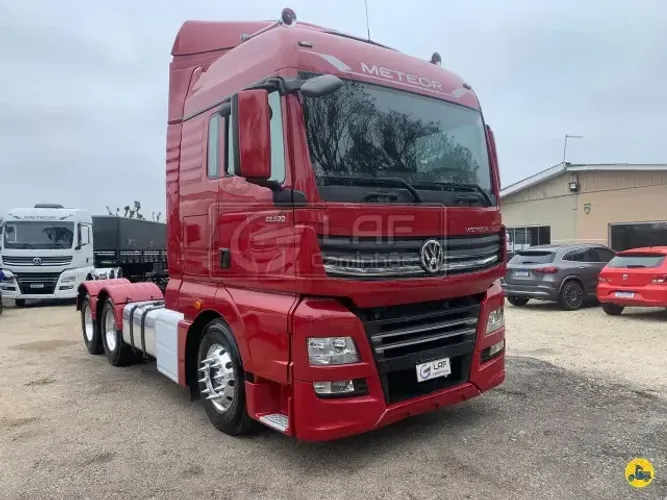 Vw 29.530 Meteor 6x4 traçado automático