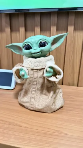 Baby Yoda Grogu 23cm Móvel - The Mandalorian Star Wars