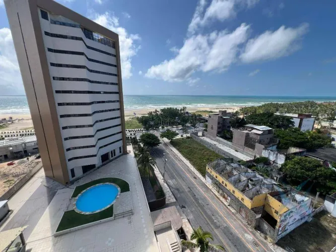 Apartamento com 3 dormitórios à venda, 200 m² por R$ 700.000,00 - Praia do Futuro - Fortal
