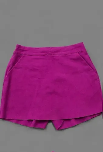 Short saia cor roxa