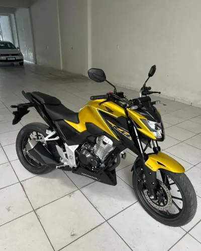 CB TWISTER 300F