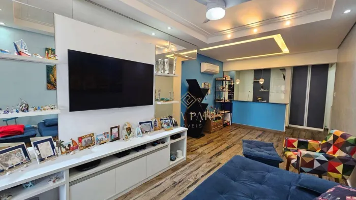 Apartamento com 3 dormitórios convertido para 2, sendo 1 com closet (reversível) à venda, 