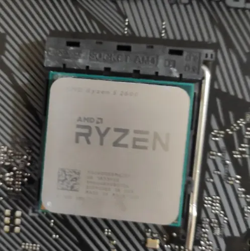 kit placamae + ryzen 5 2600.