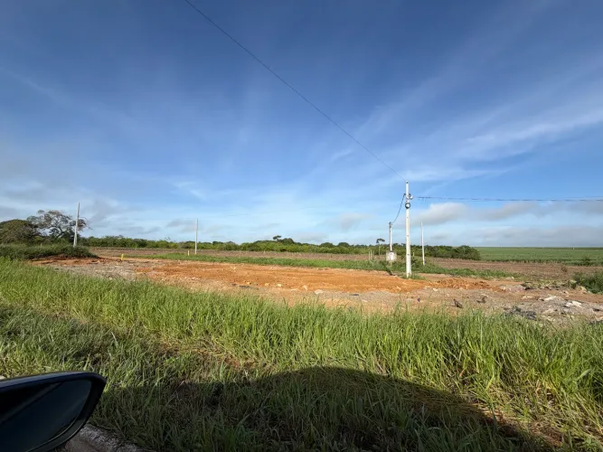 Torre de Telefonia/ internet/ rádio na BR 101