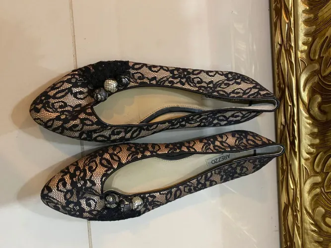 Sapatilha renda arezzo nova renda preta com pérolas 