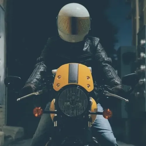 Triumph Street Cup 900 cc uma Bonneville Café Racer original - aceita troca carro 2025 26