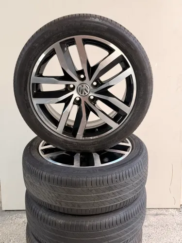 Roda aro 17 Golf tsi Mk7 original 