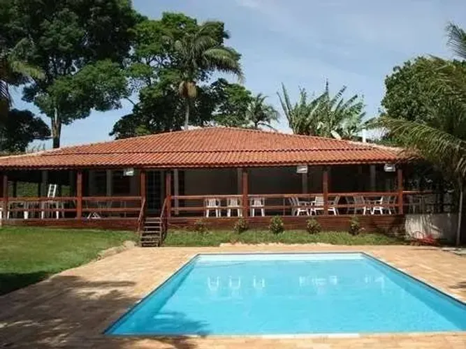 Caseiro morar e trabalhar em chácara
