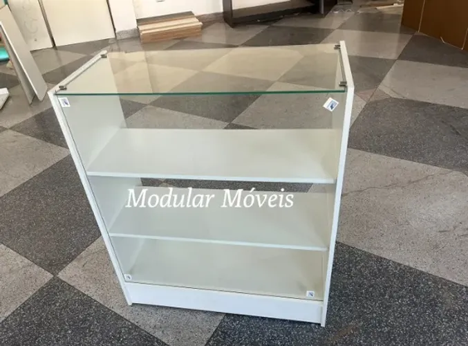 Balcão Vitrine com Vidro Superior - Branco