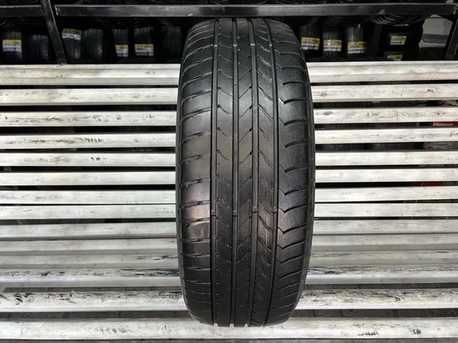 Pneu 195/55/16 Goodyear EfficientGrip R$299,00 / Pneu 195/55R16