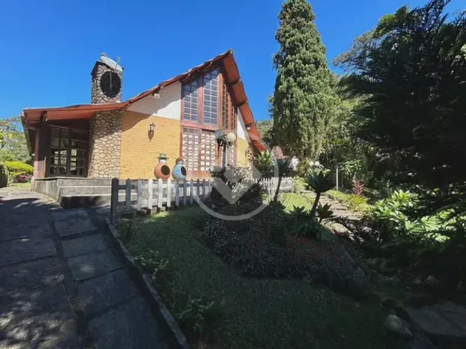 Casa à venda em condomínio no Comary por R$ 900.000 - Teresópolis | RJ. codigo: 63497