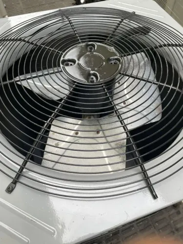Cond 90.000 BTUs 220v 3F com garantia