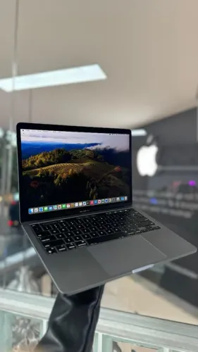 MacBook Pro 2020, M1 8GB RAM 256GB SSD TELA 13.3 SEMINOVO IMPECÁVEL