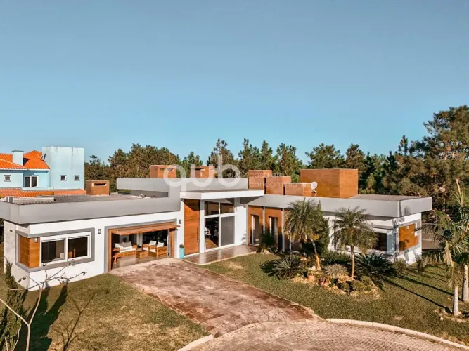 Casa à venda, 4 quartos, 1 suíte, 2 vagas, Condomínio Lagoa do Passo - Osório/RS