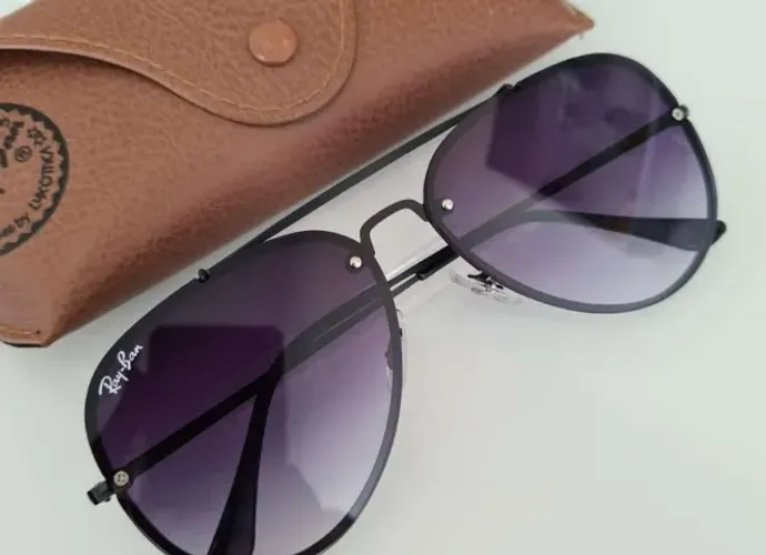Óculos Ray-Ban Justin Blazer 4148