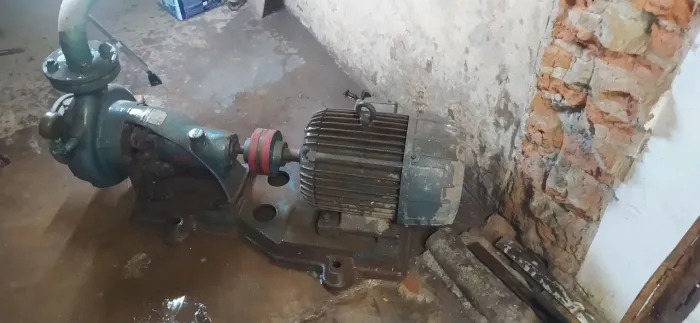 Motor trifásico, bomba ksb