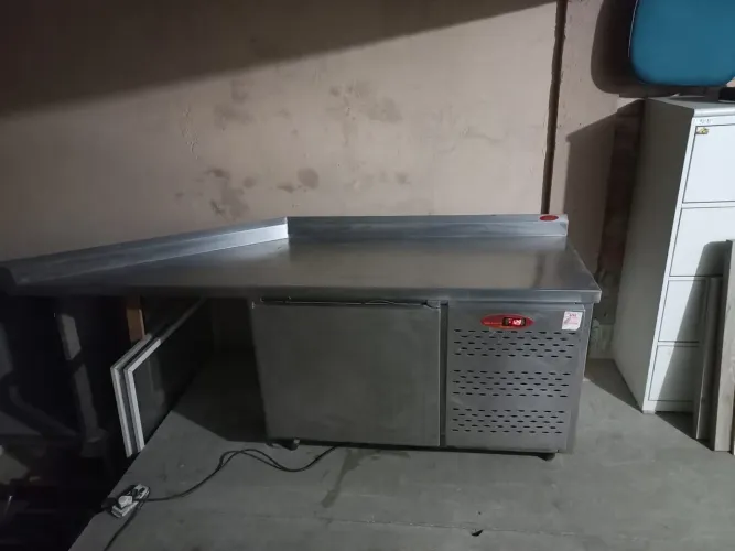 Balcão Refrigerado de inox da Steel.