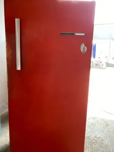 Geladeira Frigidaire antiga