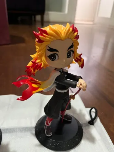 Boneco Anime Demon Slayer - Kyojuro Rengoku - Figura Colecionavel