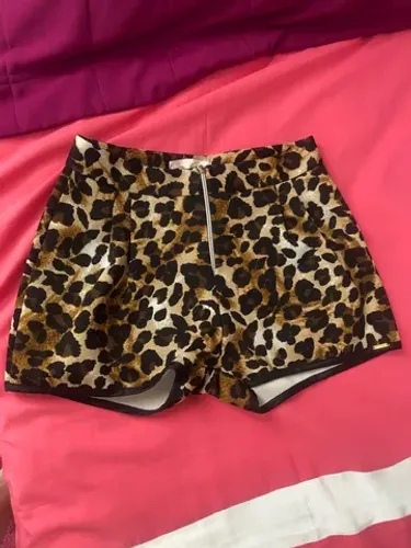 Short de oncinha