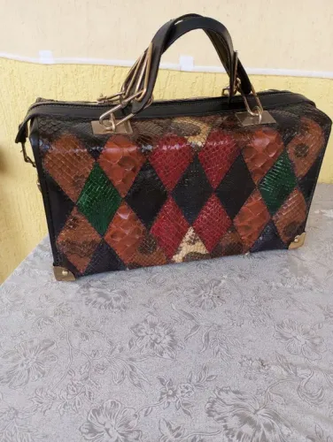 Bolsa de Mão em Couro Legítimo