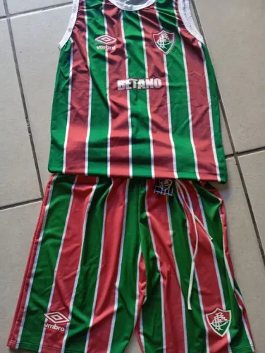 Conjunto de Futebol juvenil 