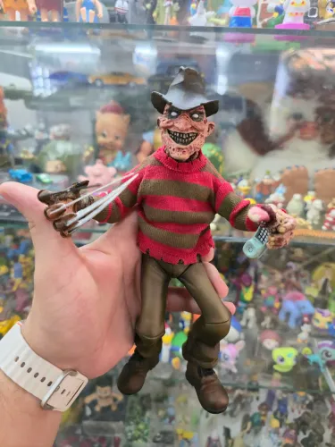 Freddy Krueger Mezco
