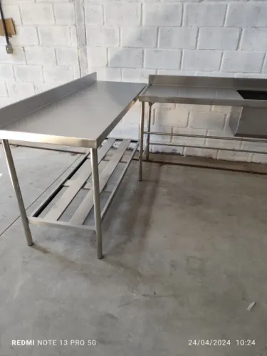 Pias e Bancadas de Inox Sob Medida - Ideal para Restaurantes e Indústrias