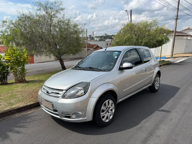 KA 1.0 8V ST Flex 3P 2013 Comoleto