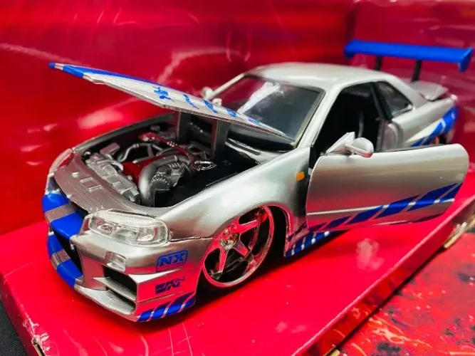 Chegou Skyline Prata R34