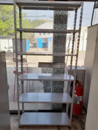 Estante de aço para 25 kilos cada bandeja- nova