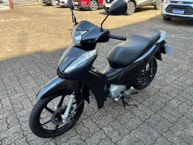 MOTO BIZ 125