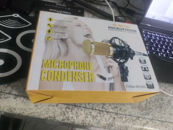 Microfone condensador podcast e estúdio