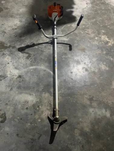 Roçadeira Stihl 161 cilindradas