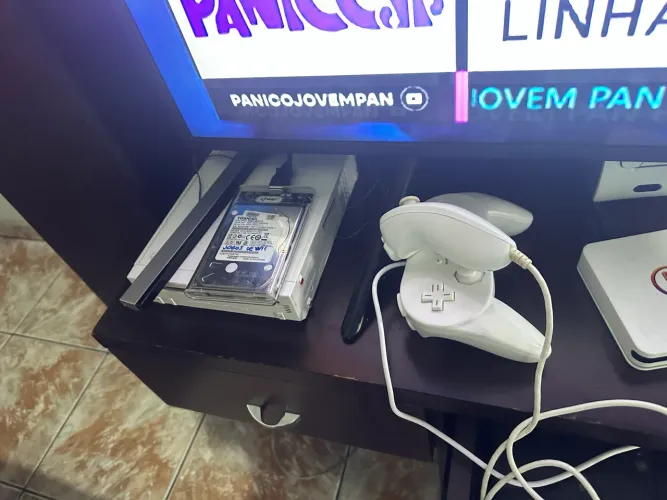 NITENDO Wii com vários acessórios 