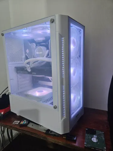 Vendo gabinete branco segotep com ou sem as 5fans risemode