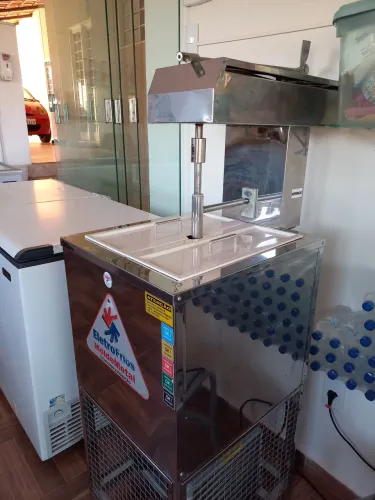 Produtora de sorvetes, picolés e Açaí.