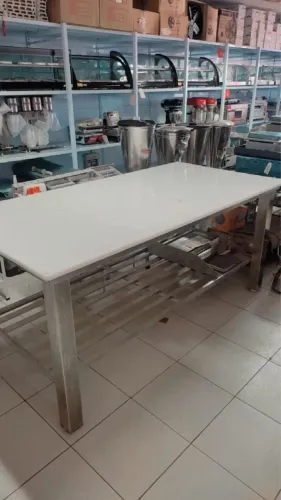 Mesa de inox