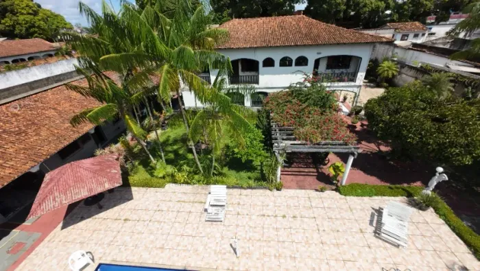 Mansão ou Terreno para Incorporação em Localização Privilegiada de Icoaraci 3.320m²