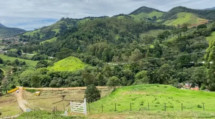 Chácara de 2,34ha com Vista Maravilhosa!! Delfim Moreira -MG