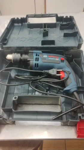 Furadeira Bosch Profissional com Maleta