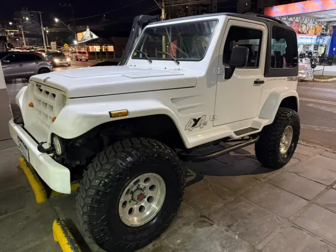 Troller T-4 4X4 2.8 TB Int. Cap. Rígida Diesel 2004