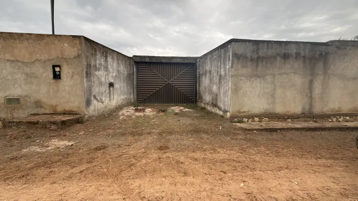 Vendo ou troco terreno no matapuã