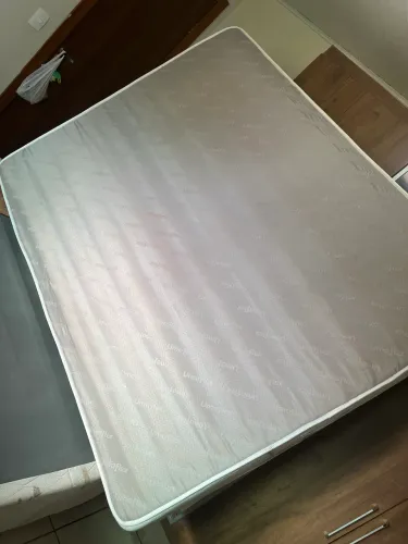 Cama Queen