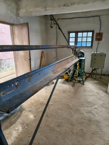 VENDE-SE MÁQUINA DE FAZER TELA DE ALAMBRADO