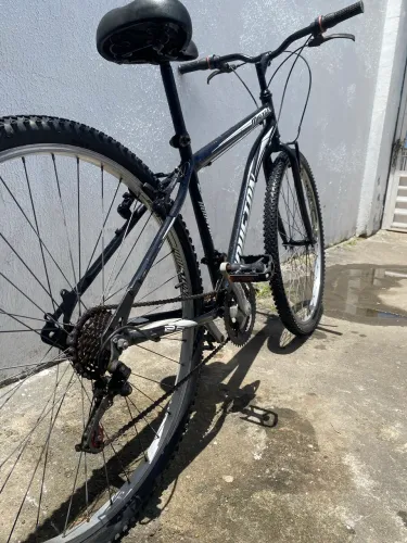 Bicicleta aro 29 em perfeito estado