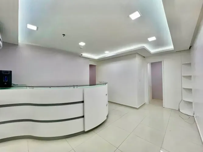 SALA COMERCIAL NO ATLANTIC TOWER | 89m2 | 10° Andar