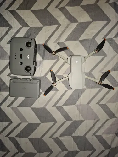 DRONE DJI MINI 2 COMBO (Negociável)