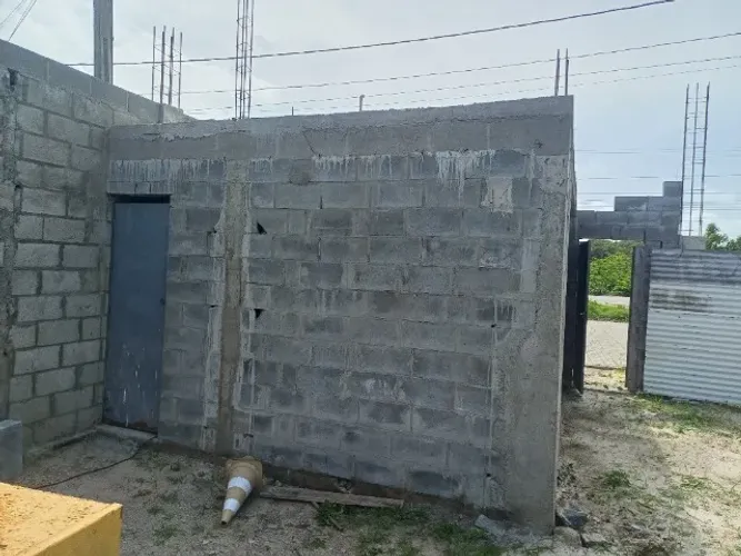 Terreno comercial com galpão 325 mil $