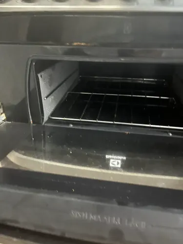 Fogão 5 bocas com forno duplo. (Grill)